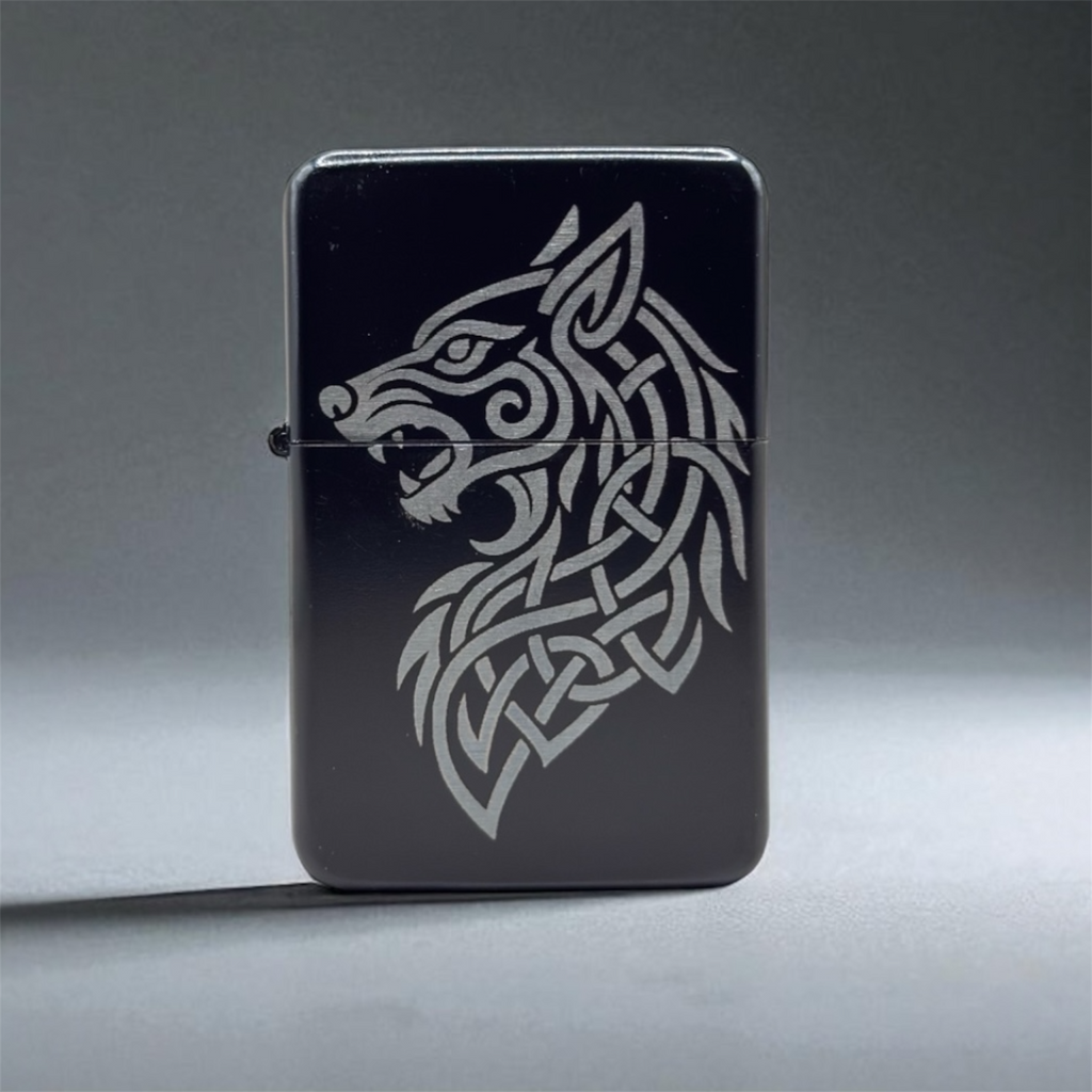 Feuerzeug mit Gravur Wikinger Fenriswolf – Geschenk für Männer