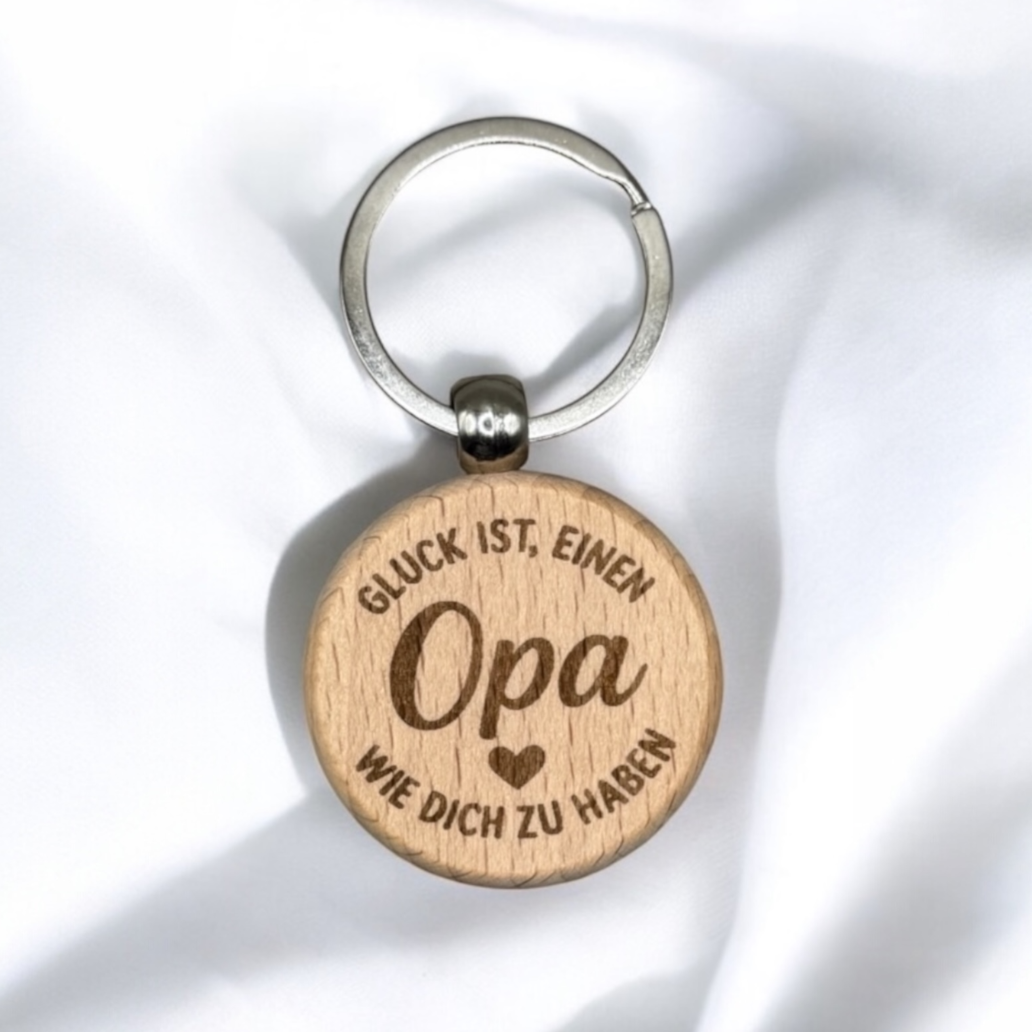 Schlüsselanhänger aus Holz mit Gravur – Geschenk für Mama, Papa, Oma & Opa