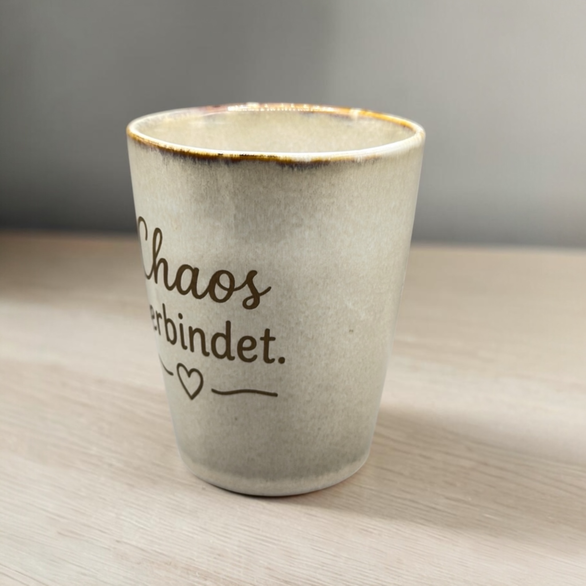 Tasse mit Gravur Freundschaft – Chaos verbindet | 220 ml | Geschenk für beste Freundin