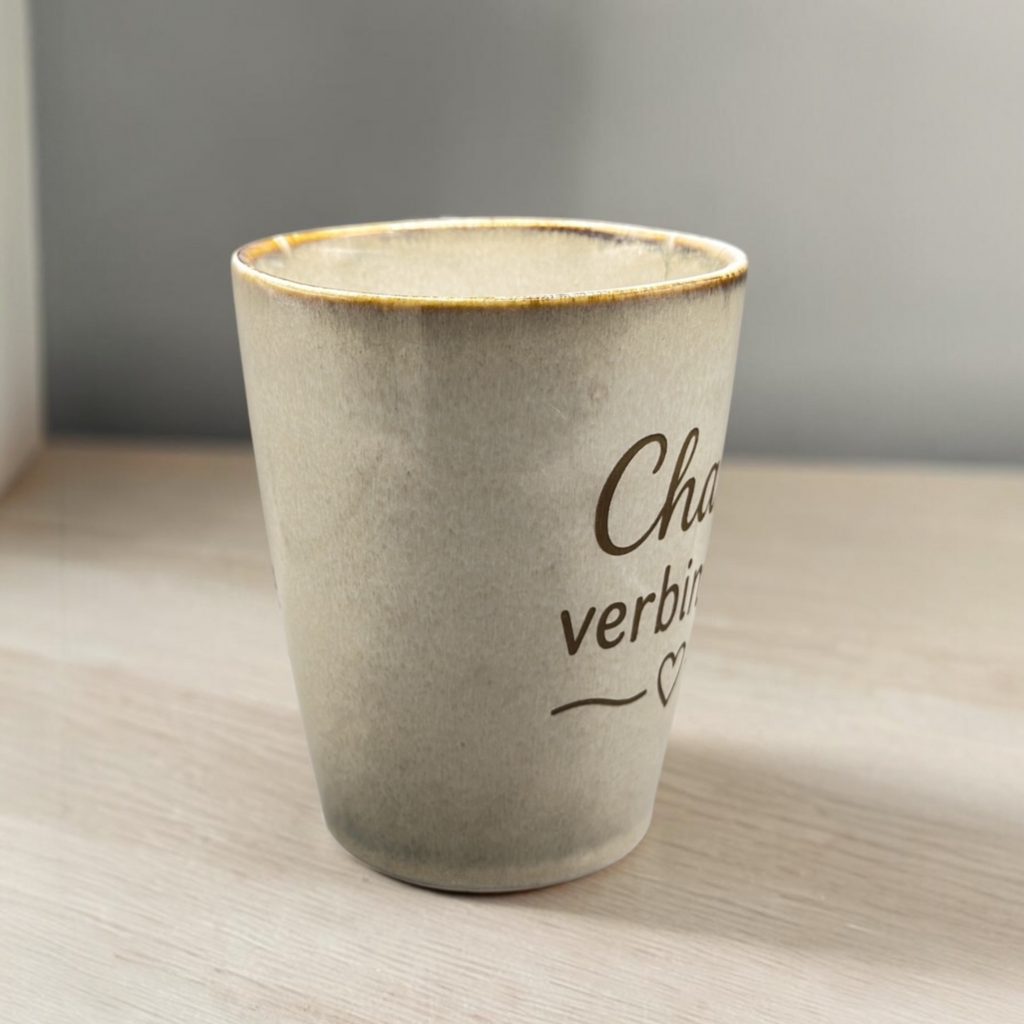 Tasse mit Gravur Freundschaft – Chaos verbindet | 220 ml | Geschenk für beste Freundin