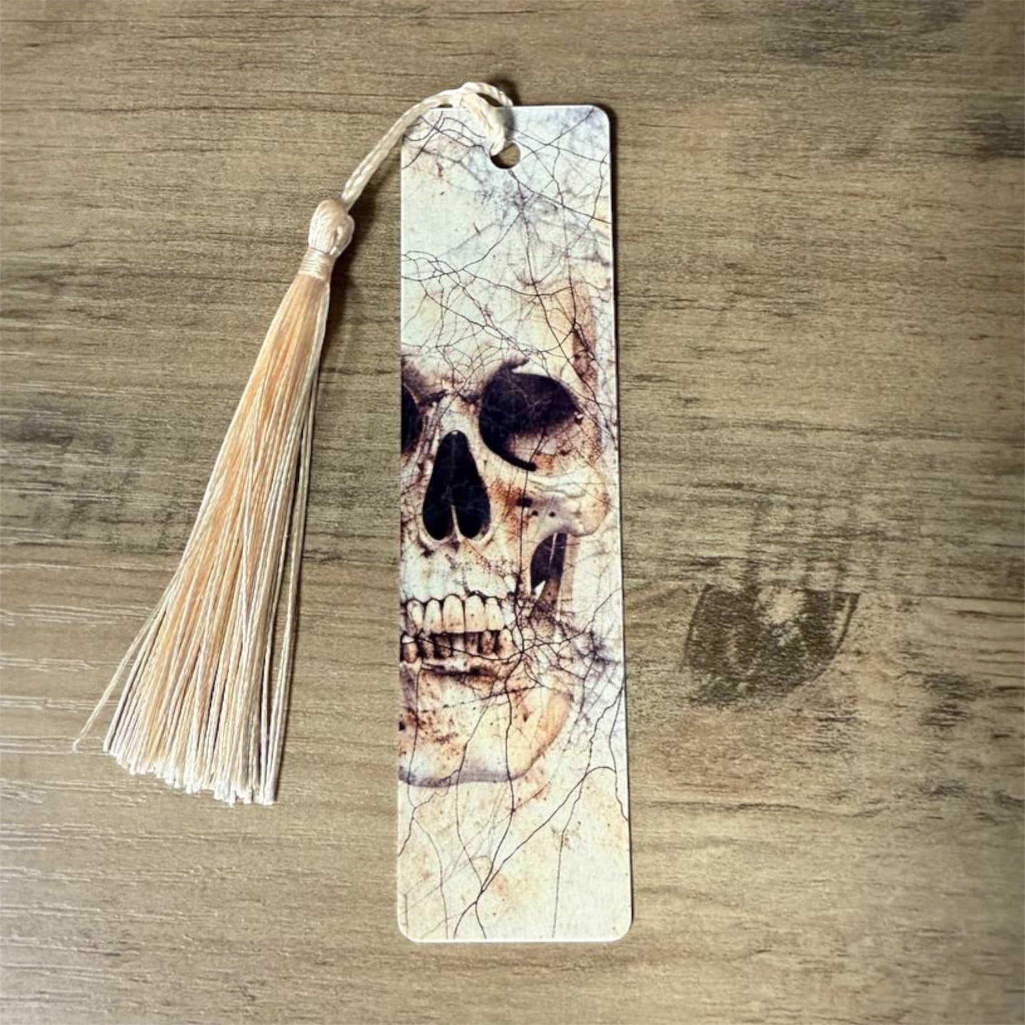 Lesezeichen mit Totenkopf Motiv 3er Set – Skull Design aus Aluminium