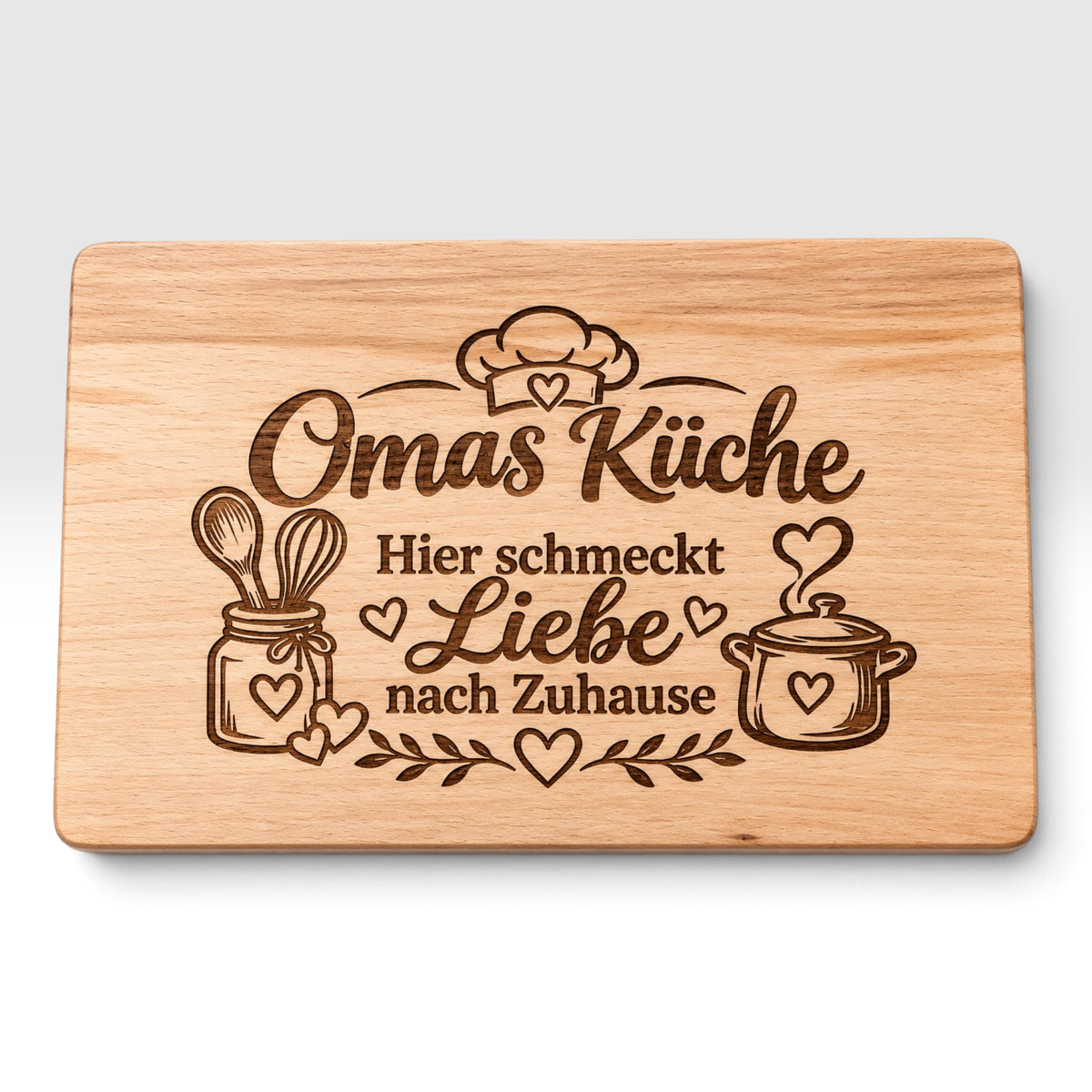 Schneidebrett aus Buche mit Lasergravur Omas Küche Hier schmeckt Liebe nach Zuhause, Frontalansicht
