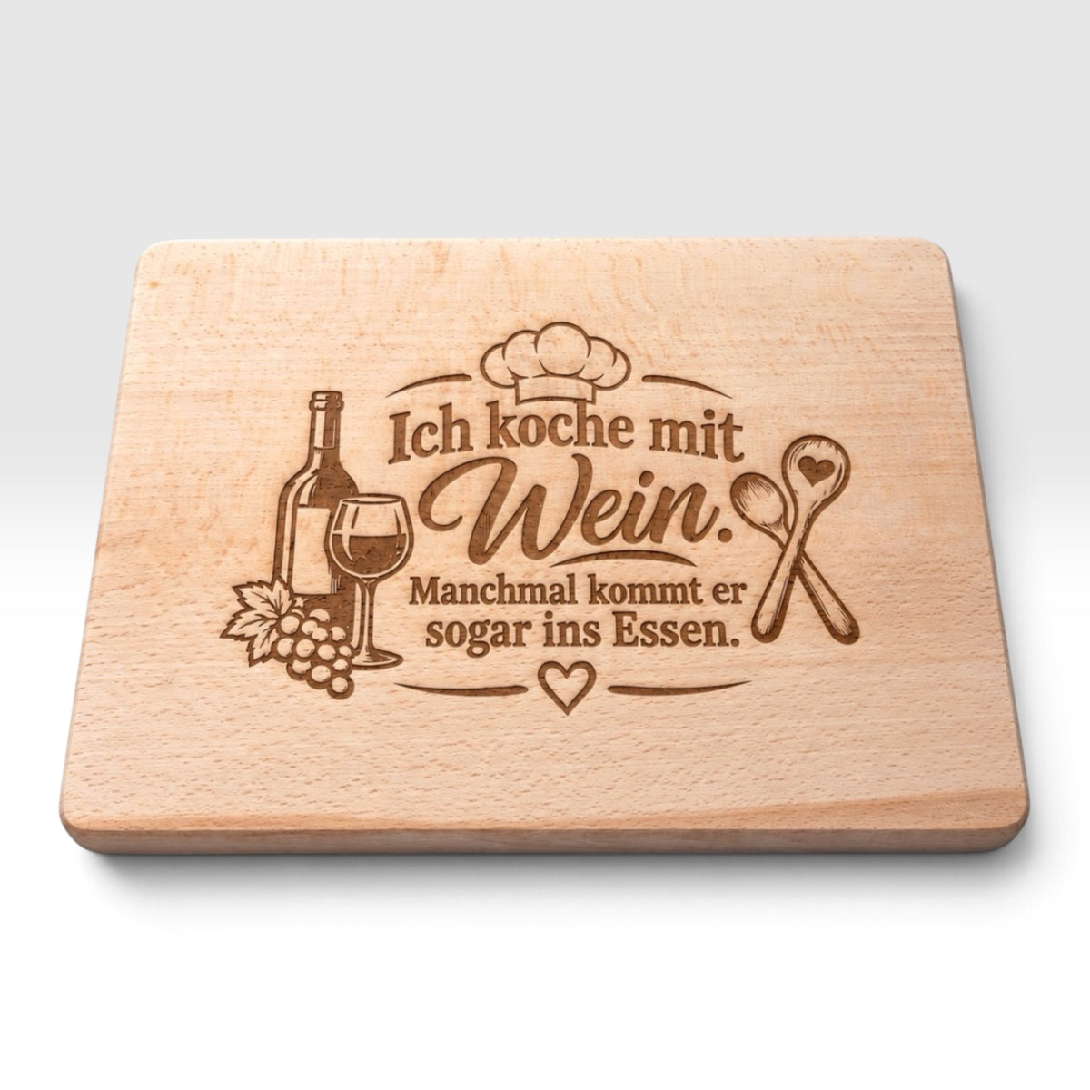 Schneidebrett aus Buche 30 x 22 cm mit Gravur Ich koche mit Wein, Gesamtansicht